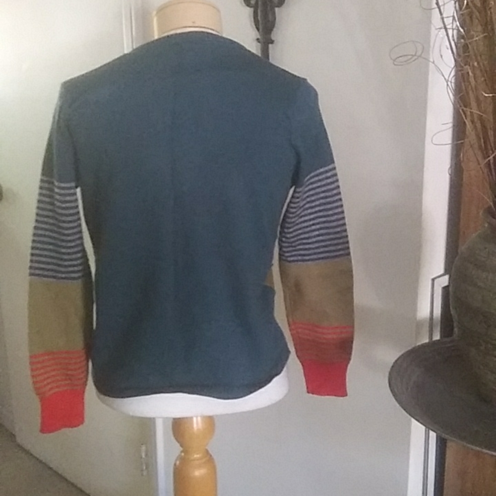 Sweater - Picture 2 of 2
